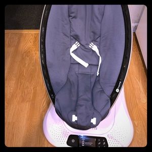 mamaRoo4 infant seat